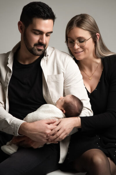 Clara, Valentin et Albane en séance Famille, Naissance au Studio Héméra Photographie, Montigny-Lès-Metz, Lorraine