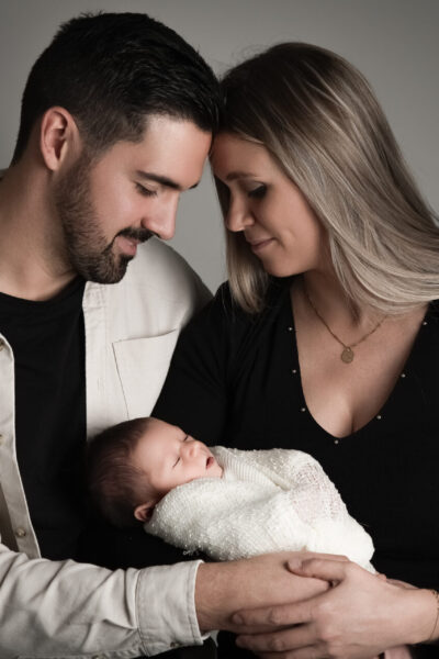 Clara, Valentin et Albane en séance Famille, Naissance au Studio Héméra Photographie, Montigny-Lès-Metz, Lorraine